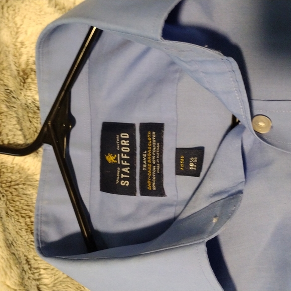 Stafford Travel Men's Dress Shirt - Picture 5 of 6